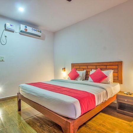 Beach Doorz Hotel Baga Esterno foto