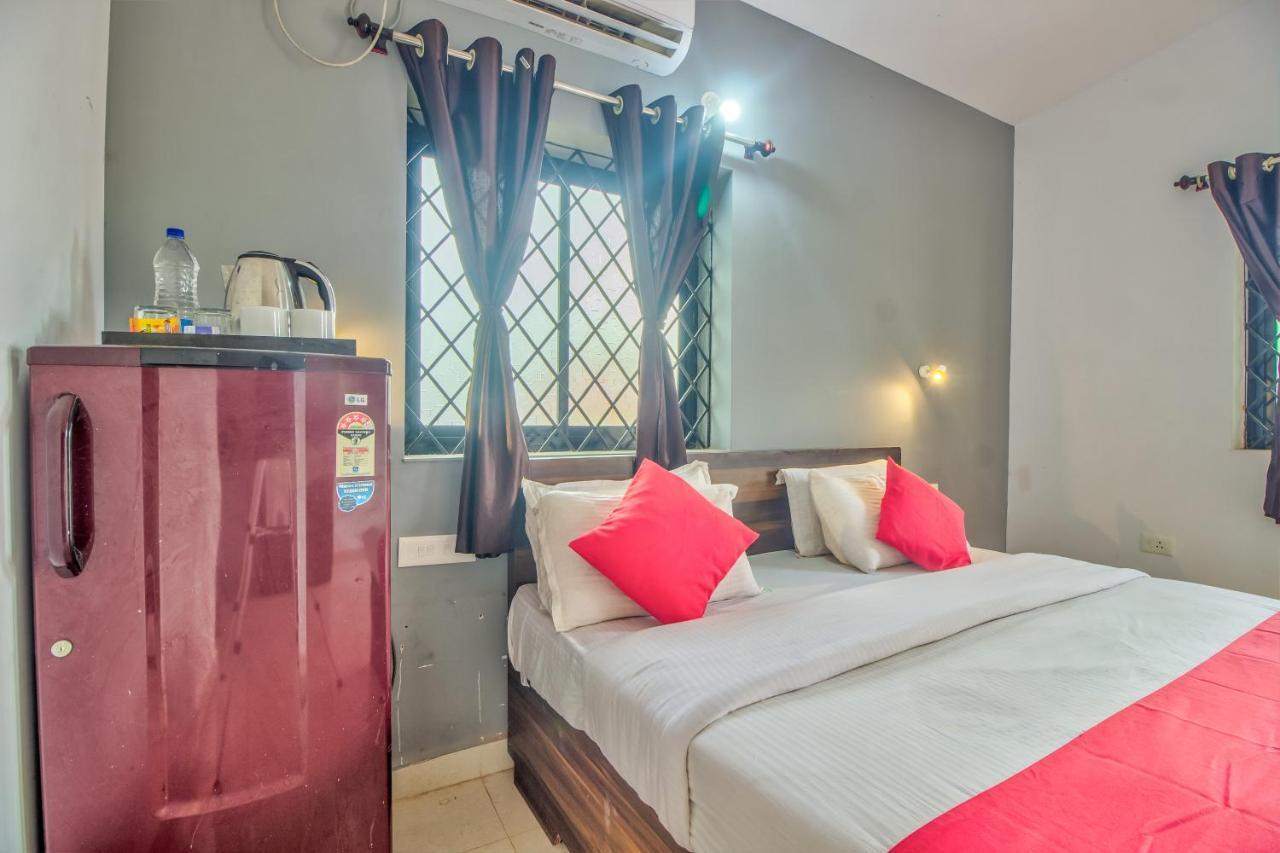 Beach Doorz Hotel Baga Esterno foto