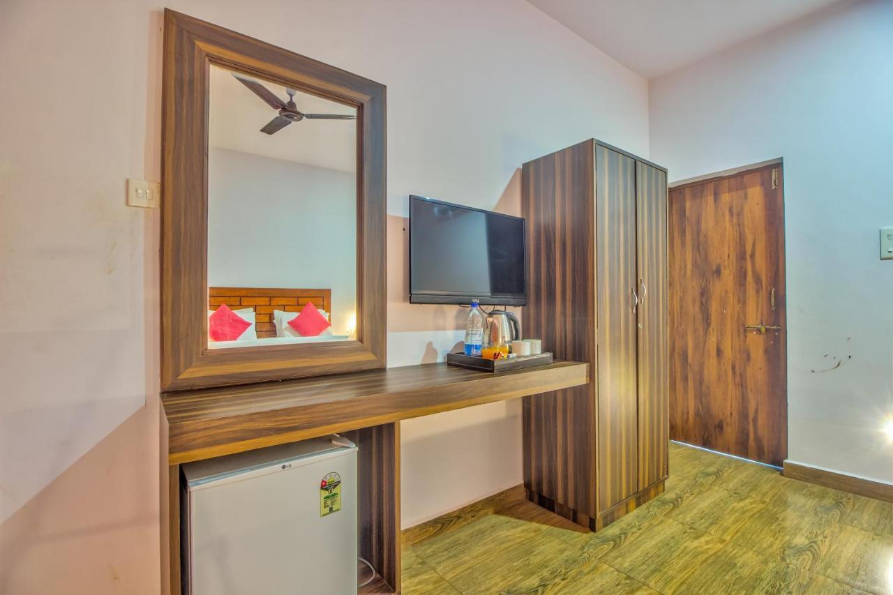 Beach Doorz Hotel Baga Esterno foto