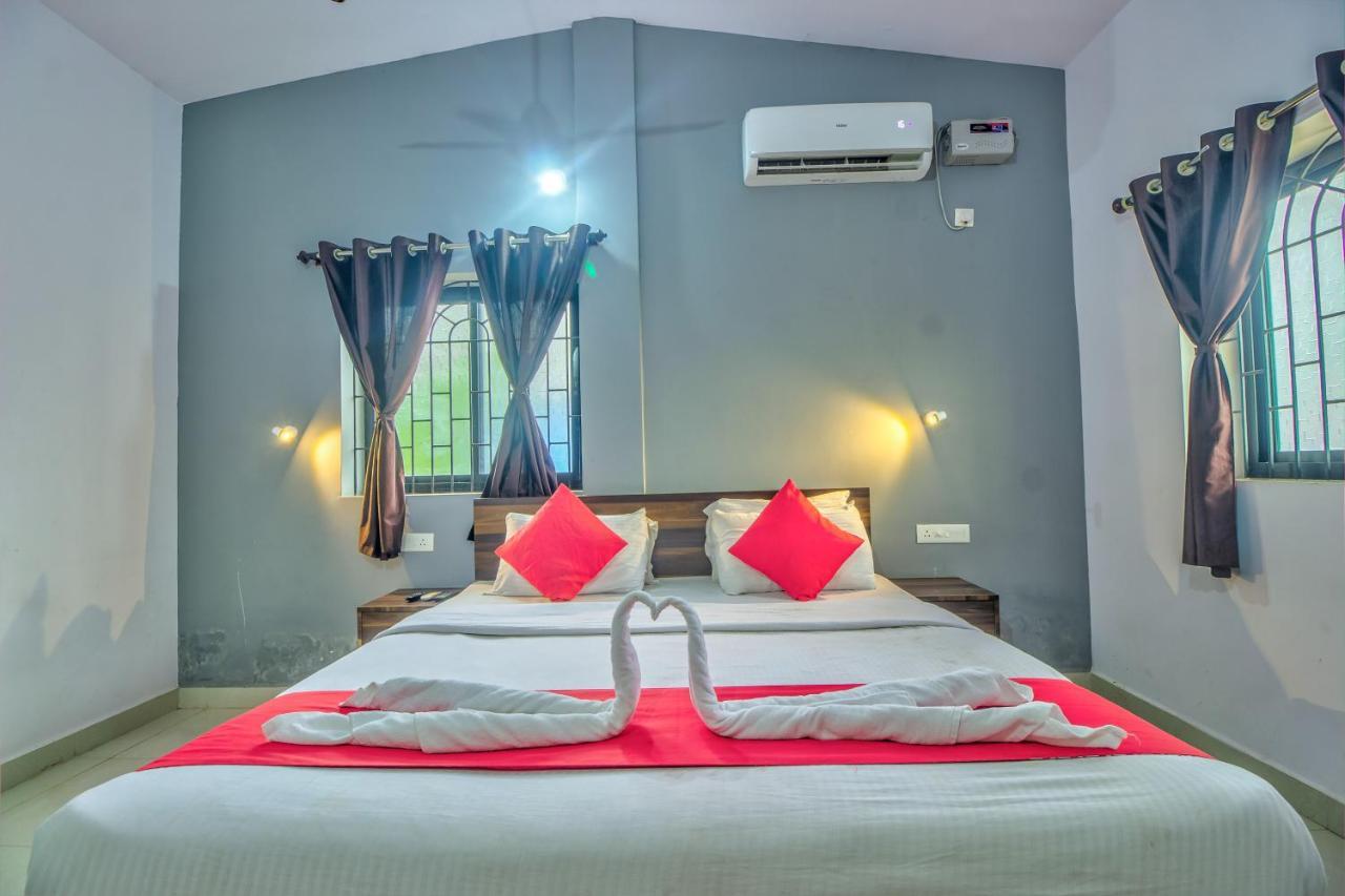 Beach Doorz Hotel Baga Esterno foto