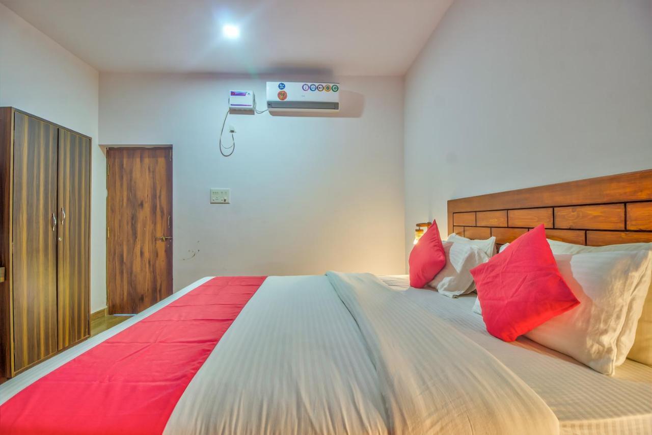 Beach Doorz Hotel Baga Esterno foto
