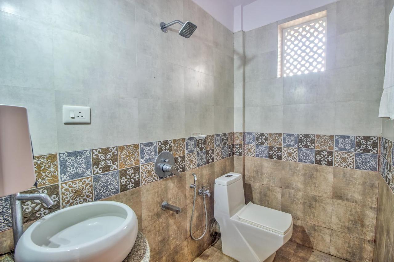 Beach Doorz Hotel Baga Esterno foto